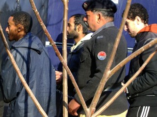 rt_Pakistan_091231_mn