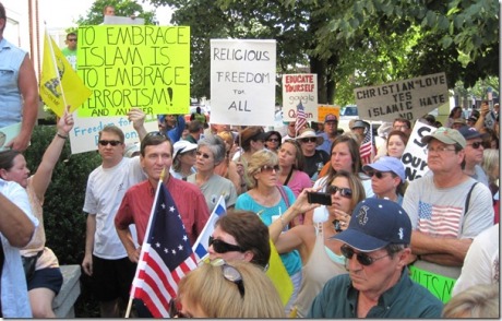 murfreesboro-mosque-demonstrators