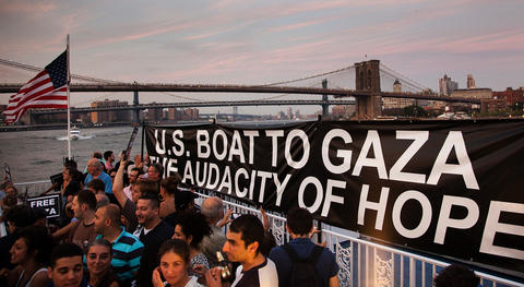 e3ddb_110610-us-boat-gaza