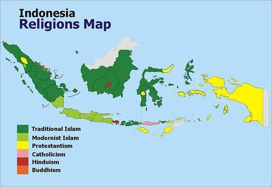 名義上9成人口是穆斯林印尼，信仰分布的實際狀況則與族群一般複雜得多。
