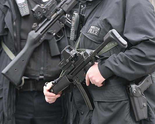 gun-532_1543215a