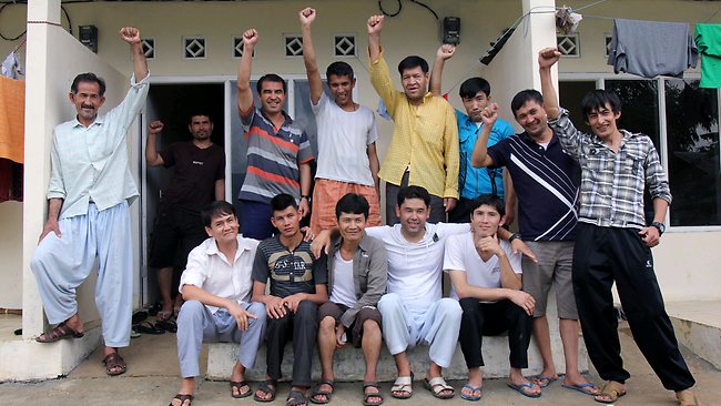 488589-asylum-seekers