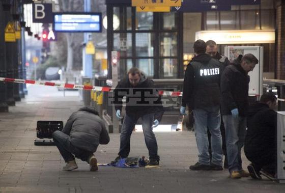 Bonn Police inspect a bag that is thought to have contained explosive materials.