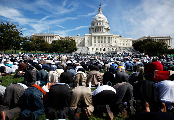 Muslims+Hold+Day+Prayer+Capitol+Hill+NXTobTKsYGal