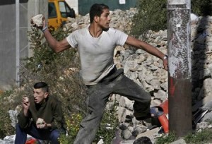 palestinian-rock-thrower