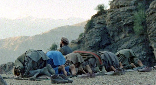 Mujahideen_prayer_in_Shultan_Valley_Kunar,_1987
