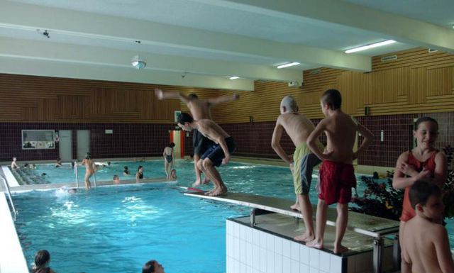 Naked Swimming Class 68