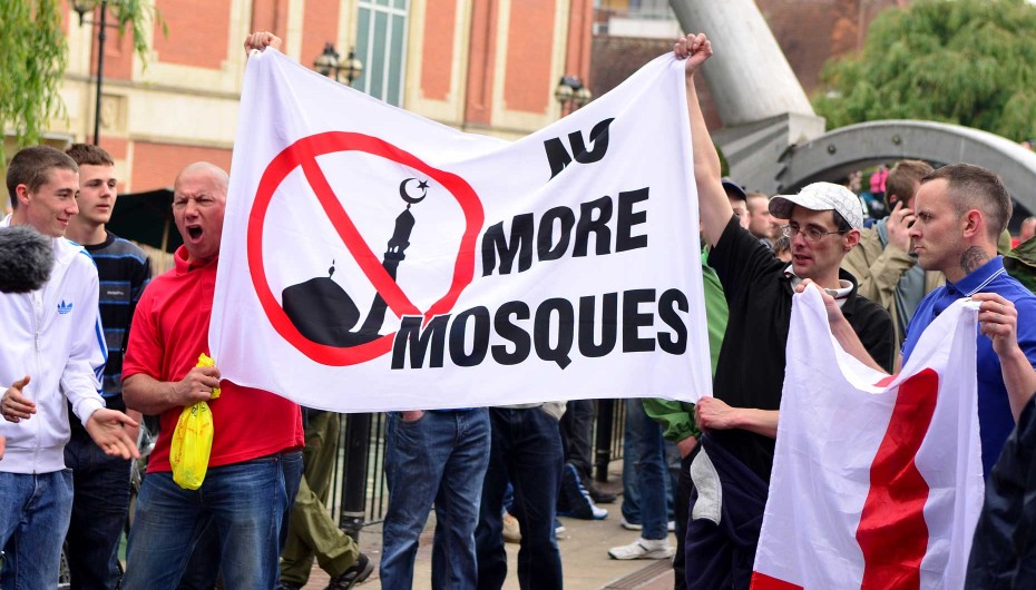 Anti-Mosque-Racism-Protest-08-06-2013-SS