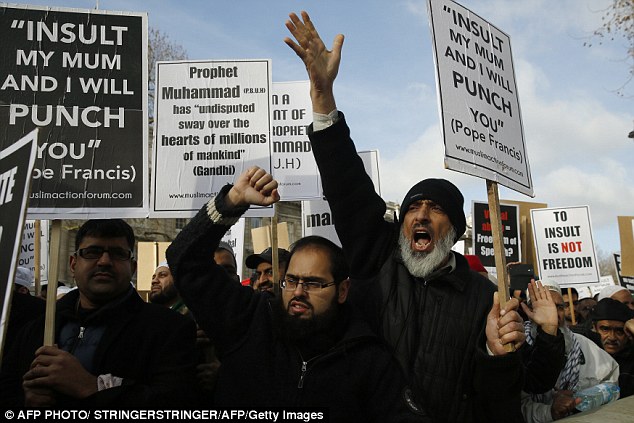 THOUSANDS of hostile Muslim wankers come out to protest 