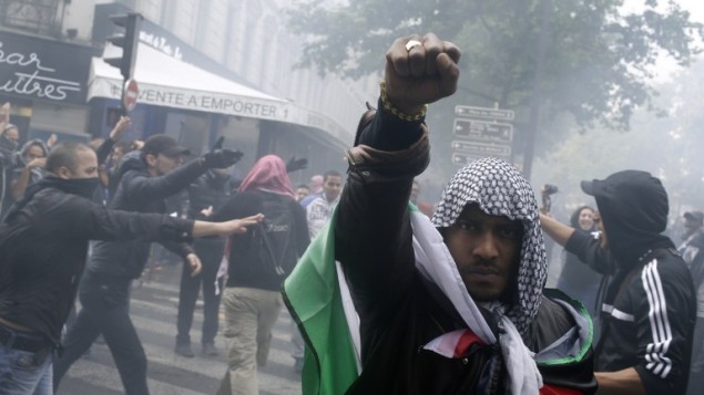 Shouts of "Death to the Jews" at Muslim riots in Paris last summer