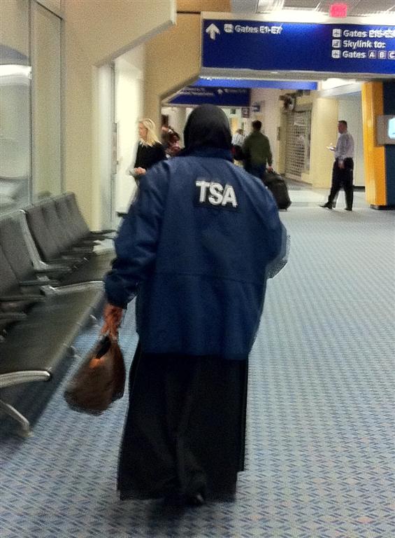 TSA Agent in full Muslim garb