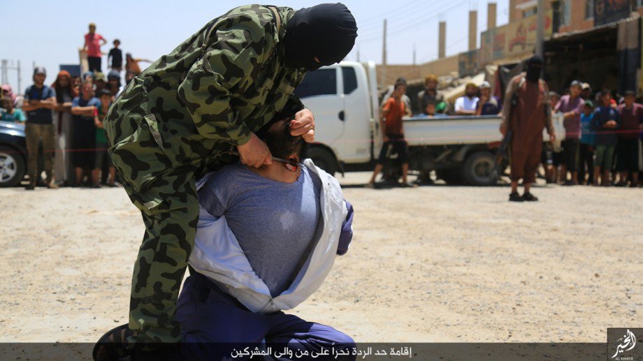 Graphic Photos Of Isis Beheading Men Accused Of Mocking Islam Serving ‘infidels