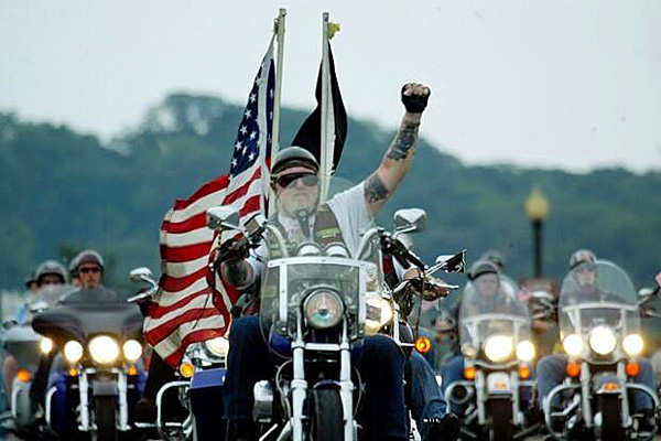 2-million-bikers-with-flag-600
